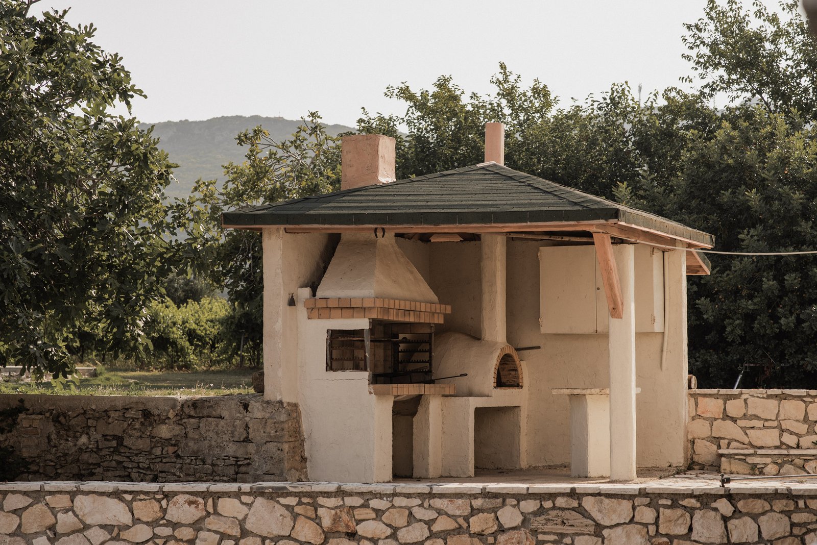 Villa Ampeli - Outside BBQ Area - Lithies Organic Farm